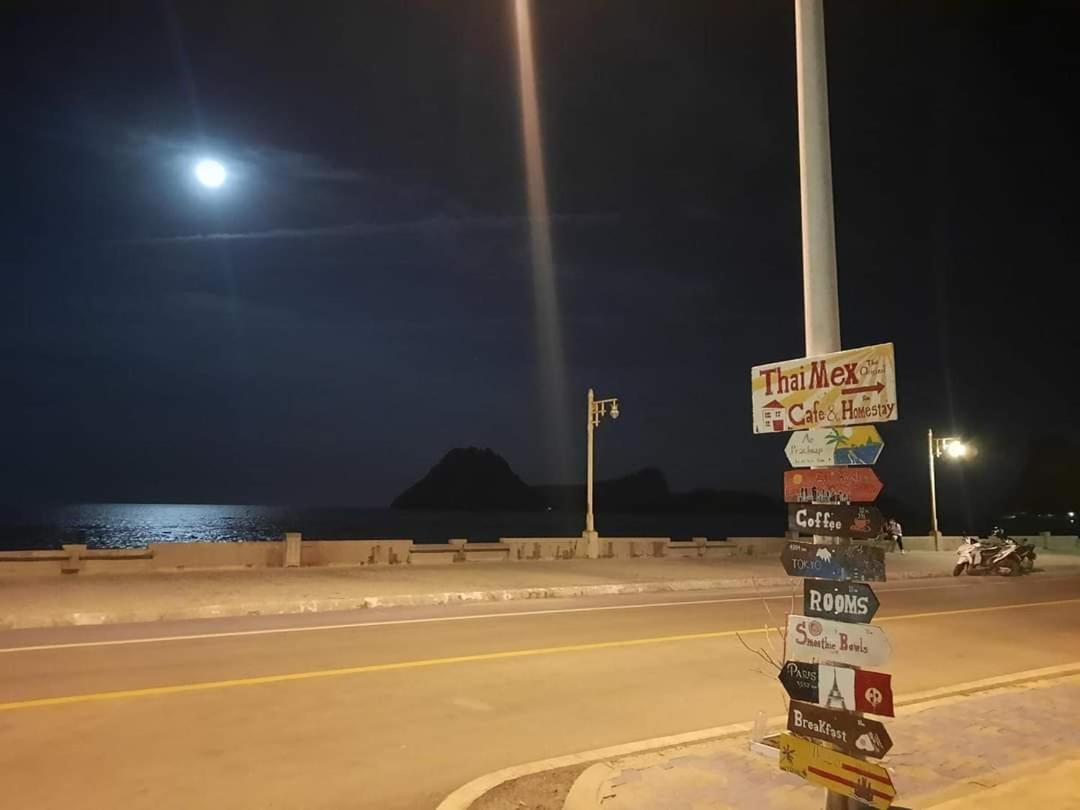 פראצ'ואפ קירי קאן Thaimex Cafe & Homestay Backpackers- Adults Only מראה חיצוני תמונה