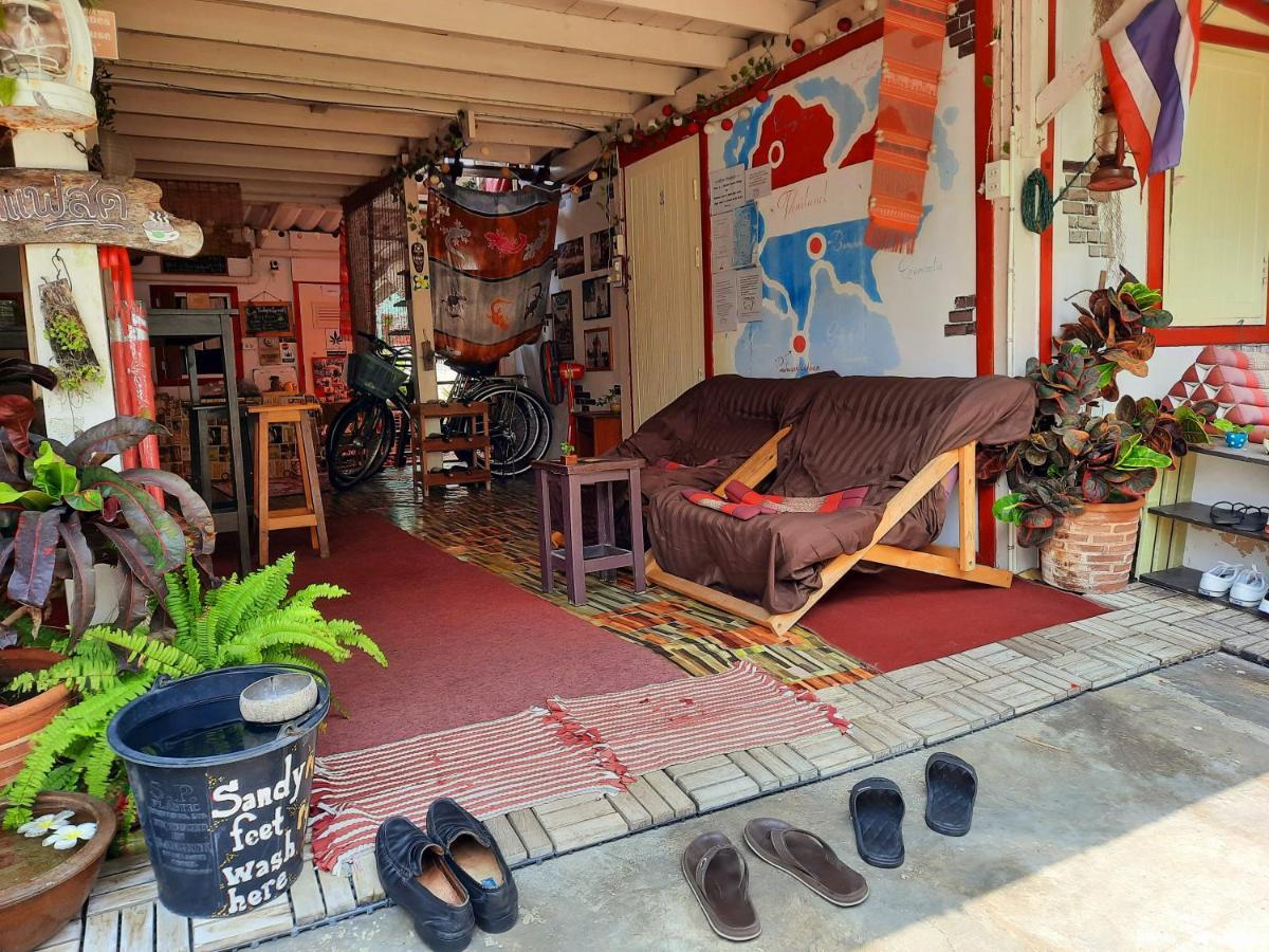 פראצ'ואפ קירי קאן Thaimex Cafe & Homestay Backpackers- Adults Only מראה חיצוני תמונה